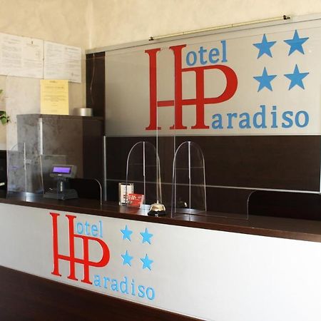 פאלרנה Hotel Paradiso מראה חיצוני תמונה