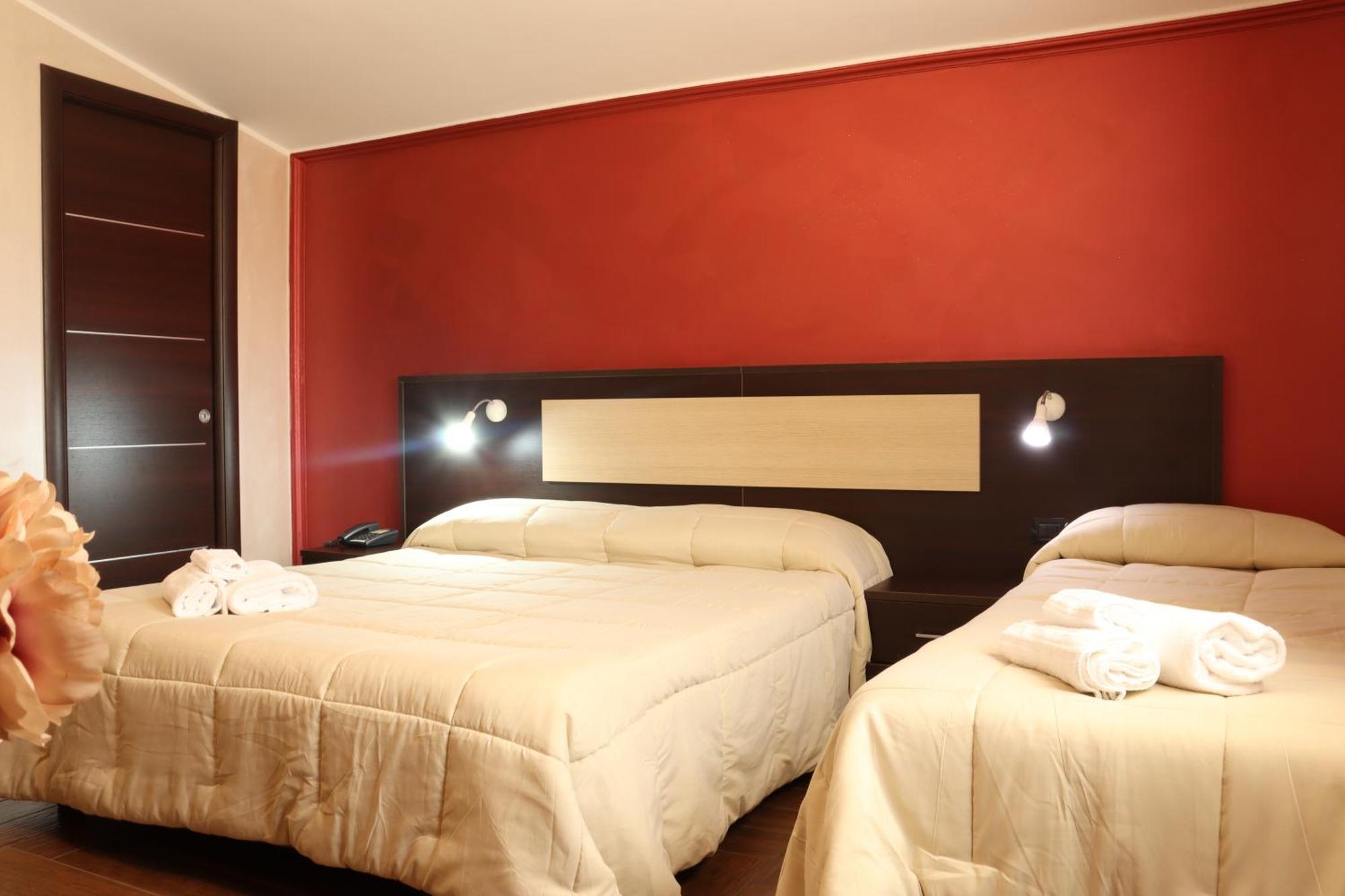 פאלרנה Hotel Paradiso מראה חיצוני תמונה