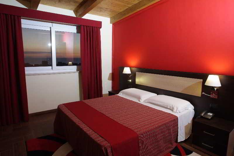 פאלרנה Hotel Paradiso מראה חיצוני תמונה